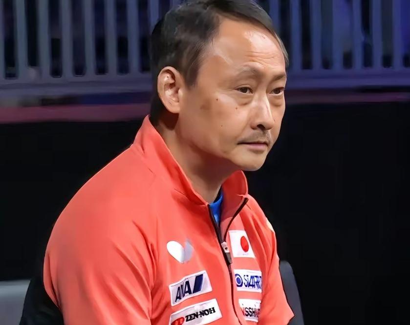 日本乒协刚对张本宇痛下狠手——重罚240万日元、吊销执照外加终身禁入球馆，几乎把
