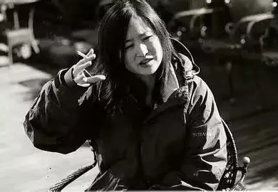 我真的很喜欢《下一个台风》里面的一些台词和歌词。比如“我第一眼看见你就知