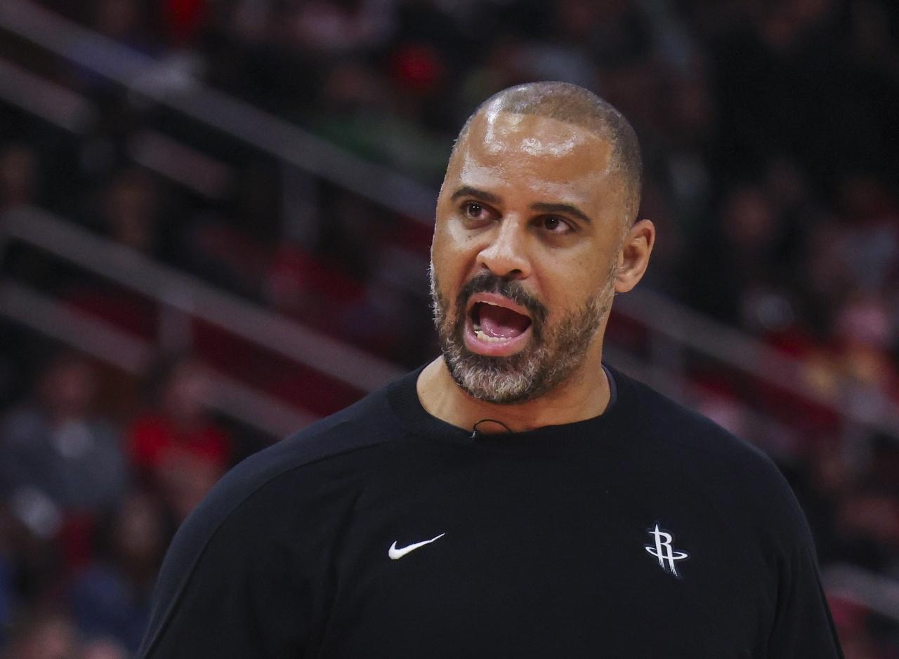 耻辱！火箭竟然输给西部垫底的国王两位数，而且全场几乎都被压着打！之前说申京缺席