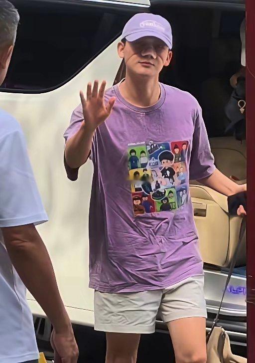 笑死了下班了褶子消失了hhh
