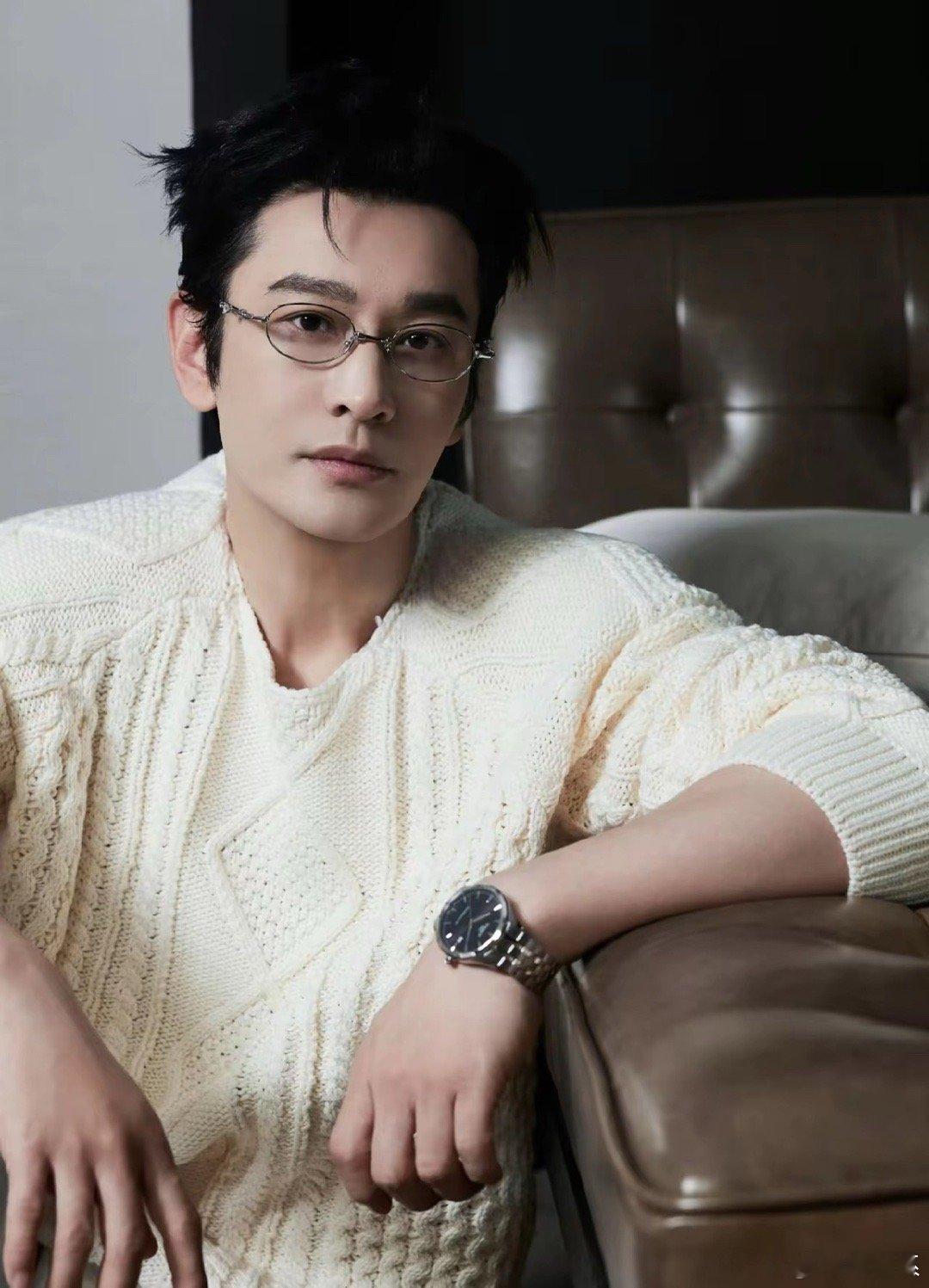 祖峰想不到刘亦菲也没想到黄晓明既然这么想念他们。黄晓明说，大学的时候，经常吃祖峰