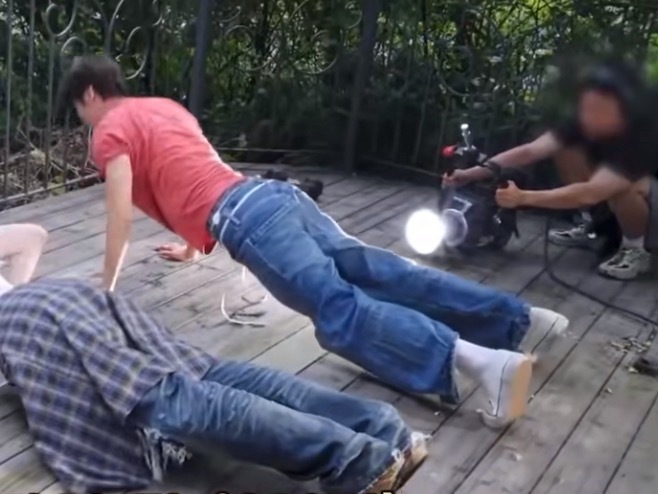 细腰翘臀大长腿好美丽的身材曲线​​​