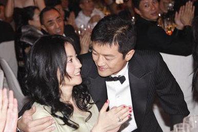 论选女人的眼光，李亚鹏就从没差过。不管是前女友周迅还是前妻王菲，哪个不是男人心中