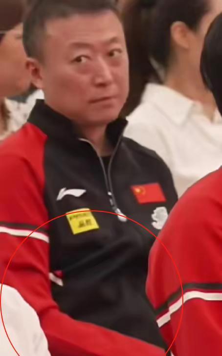 马琳终于露面，随国乒出席活动，打破离队传闻，胳膊受伤仍未恢复作为乒坛霸主，女队