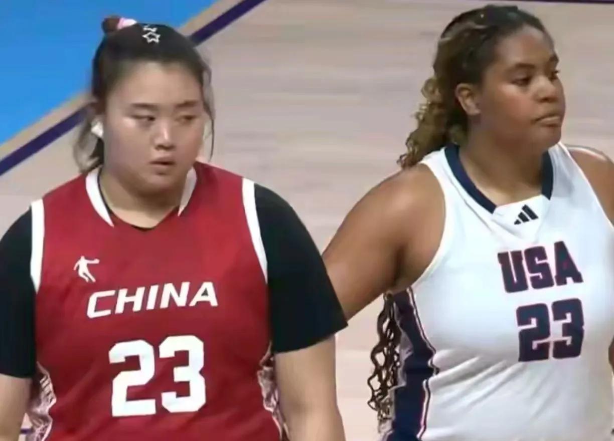 说实话，李笋南和宫鲁鸣的差距不是一星半点！大学生女篮赢球不是靠运气，也不是靠暴冷