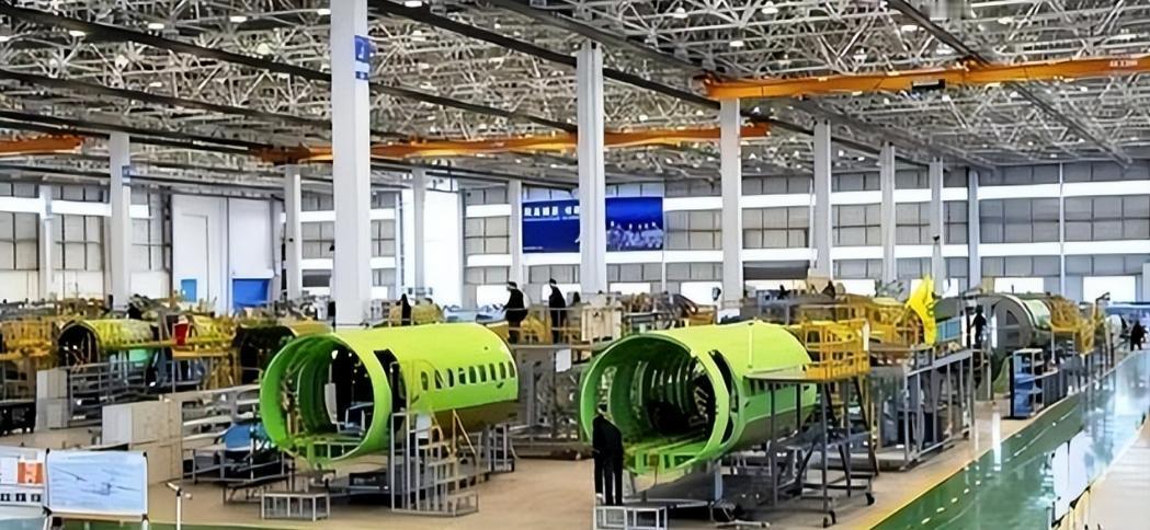 宁愿裁员9000、亏到破产，罗罗为何死扛着不接中国的“救命钱”？疫情