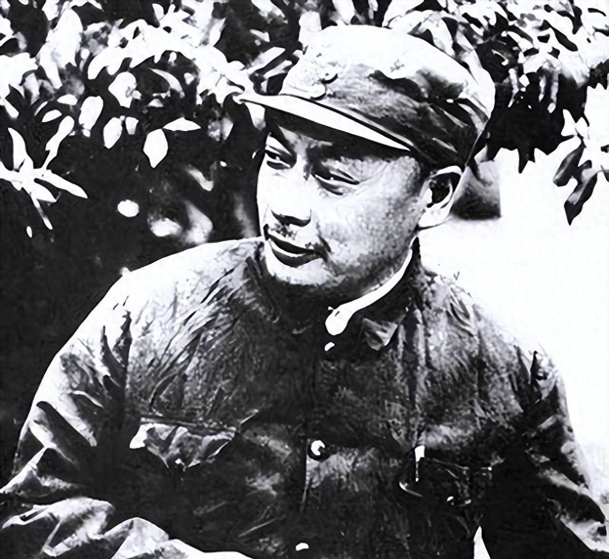 陈毅本是华东野战军司令，为何粟裕却掌握指挥权？毛主席的高明决策背后有什么原因？