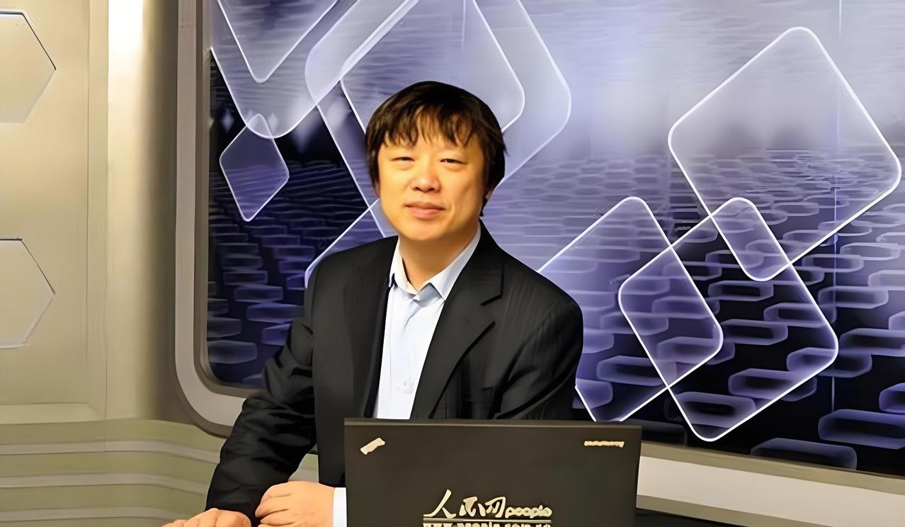 胡锡进先生是笔误吗？对铁头一案，胡锡进先生发表了自己的看法，这里我们不探讨他观