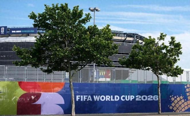 谁能想到，万众瞩目的2026年世界杯，居然成了国际足联的一场现眼包大戏？眼看马上