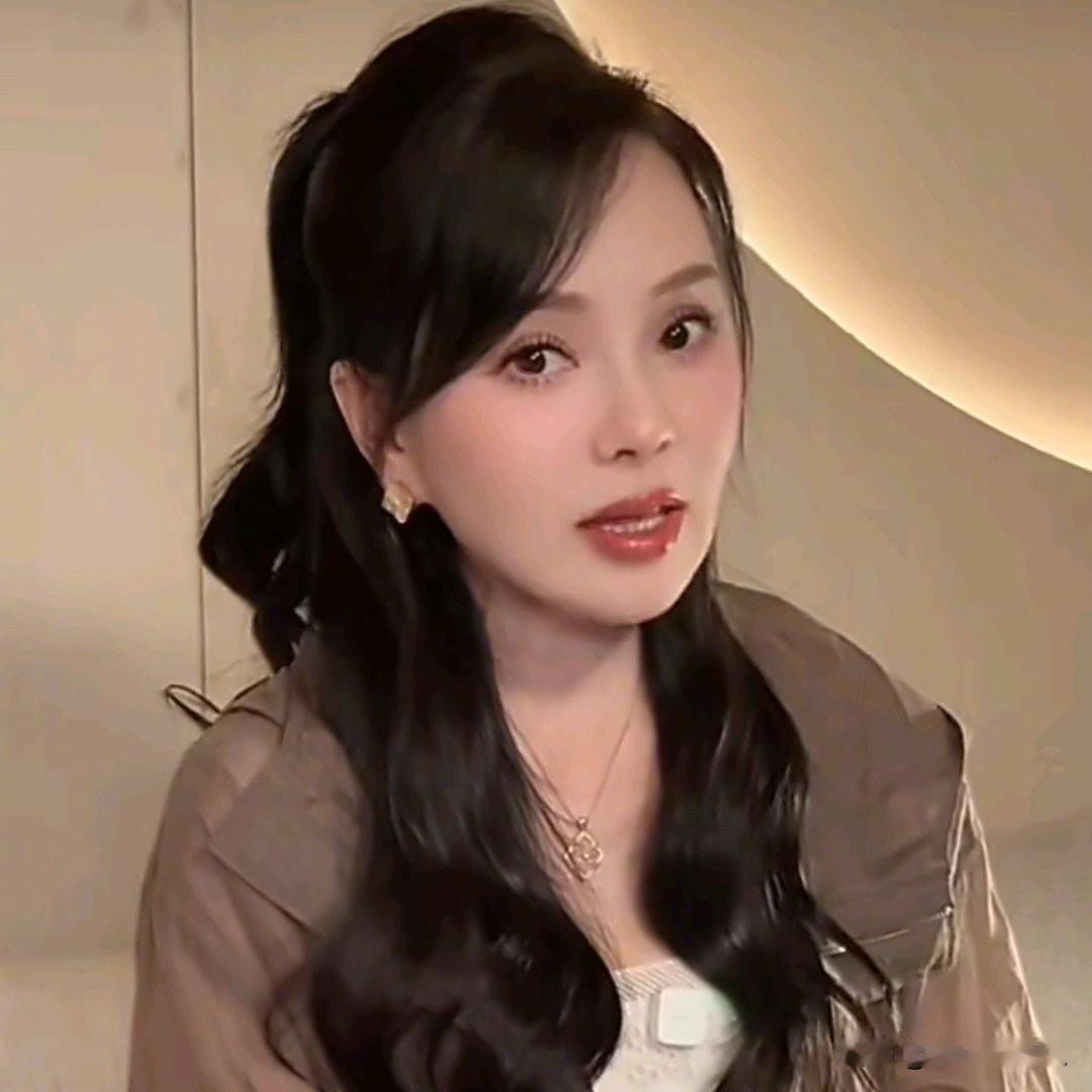 伊能静说的才是婚姻相处之道她和秦昊都已经在一起14年了，不会再像年轻时候那样，