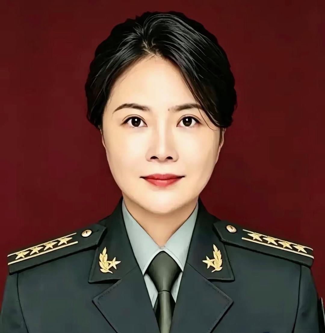 烈士之女高雪莲：以账本作战场，如雪莲傲雪坚守令人肃然起敬！烈士后代高雪莲，