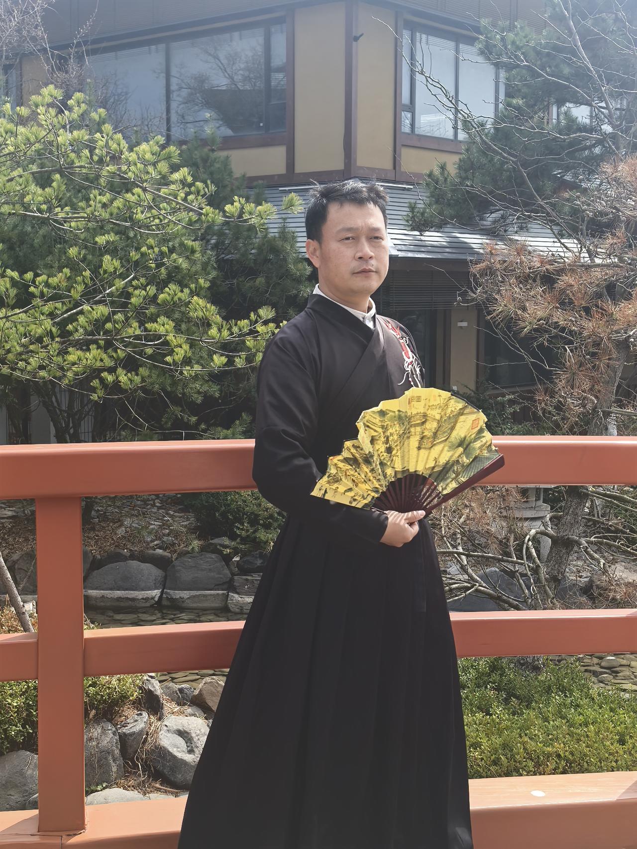 赴一场千年之约——大连博物馆参观游记漫步在大连星海湾畔，一座兼具现代质感与