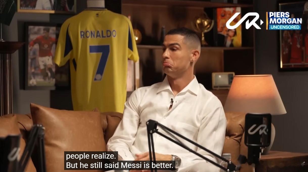 摩根：鲁尼称你为天才。他说你们的关系比外界想象的要亲密，但他仍然认为梅西更优秀。