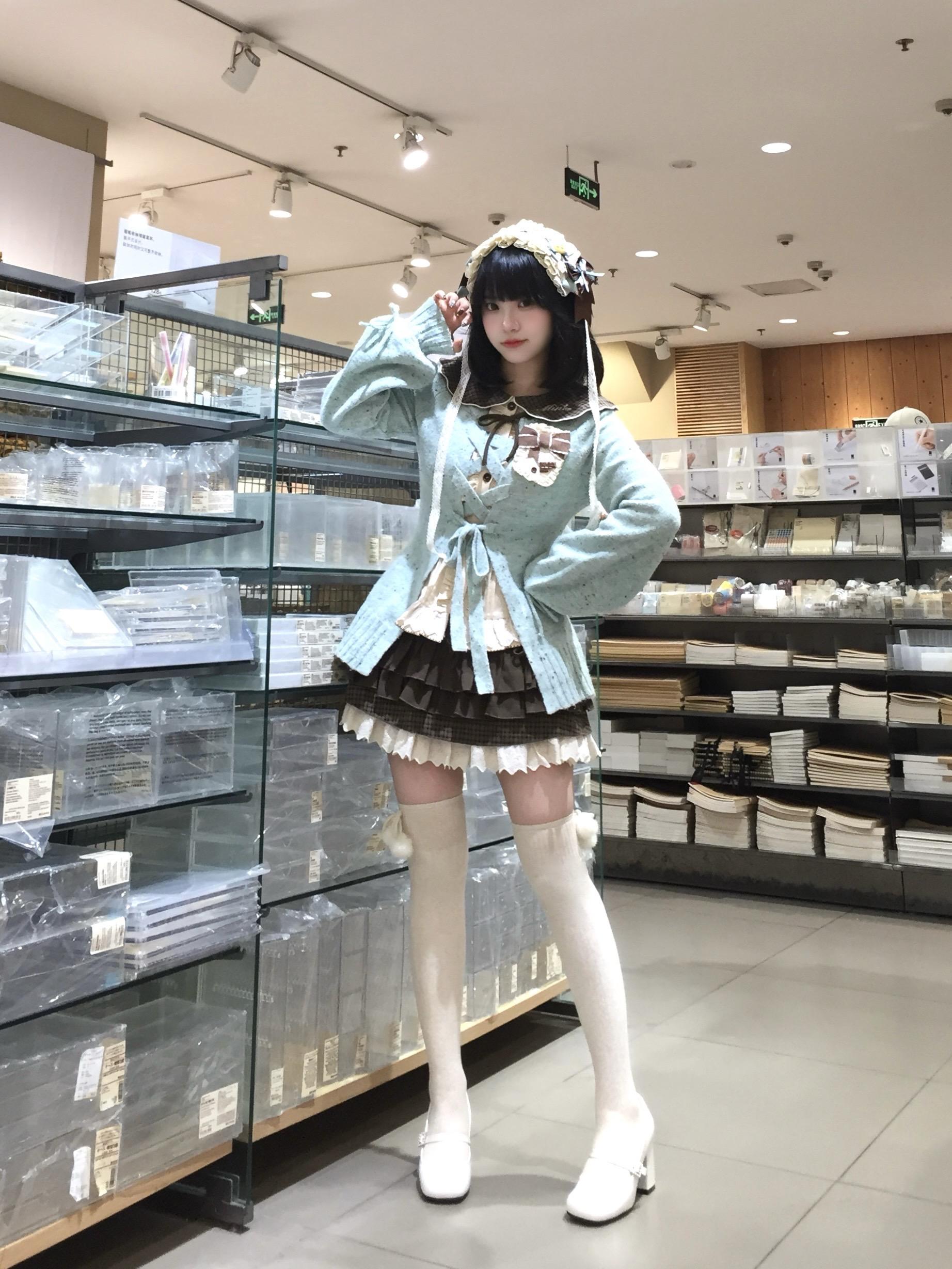 薄荷巧克力蛋糕吗？给我吃一口…