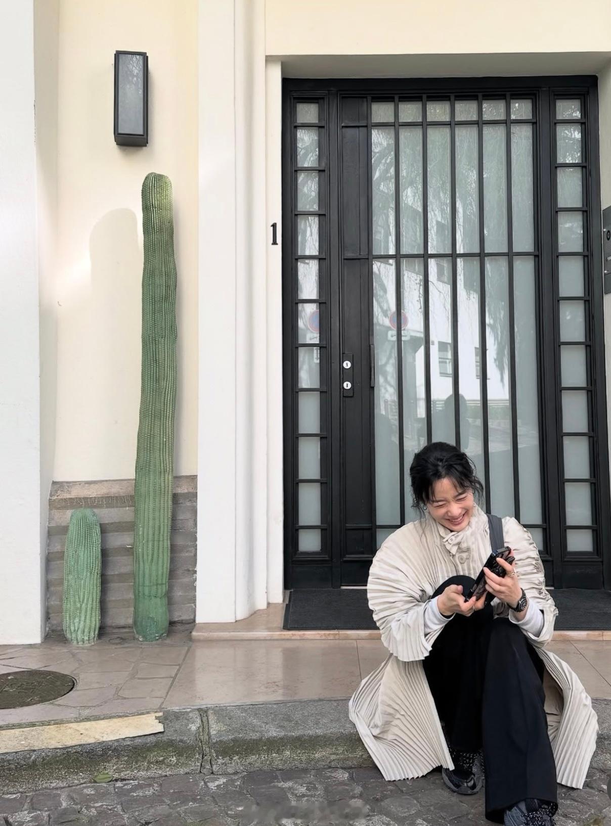 李清娥李清娥巴黎旅行这姐30➕比20➕美好多​​​