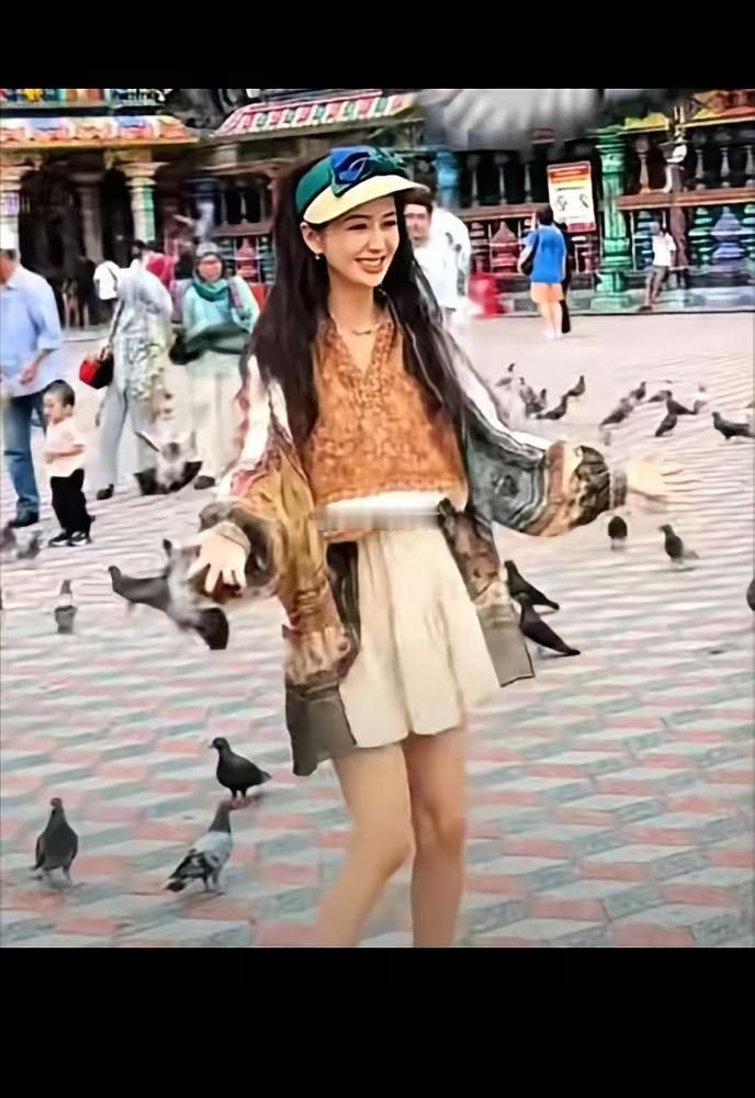 都觉得陈思诚放着佟丽娅选阮巨是糊涂，其实他心里比谁都清楚自己要什么。你看阮