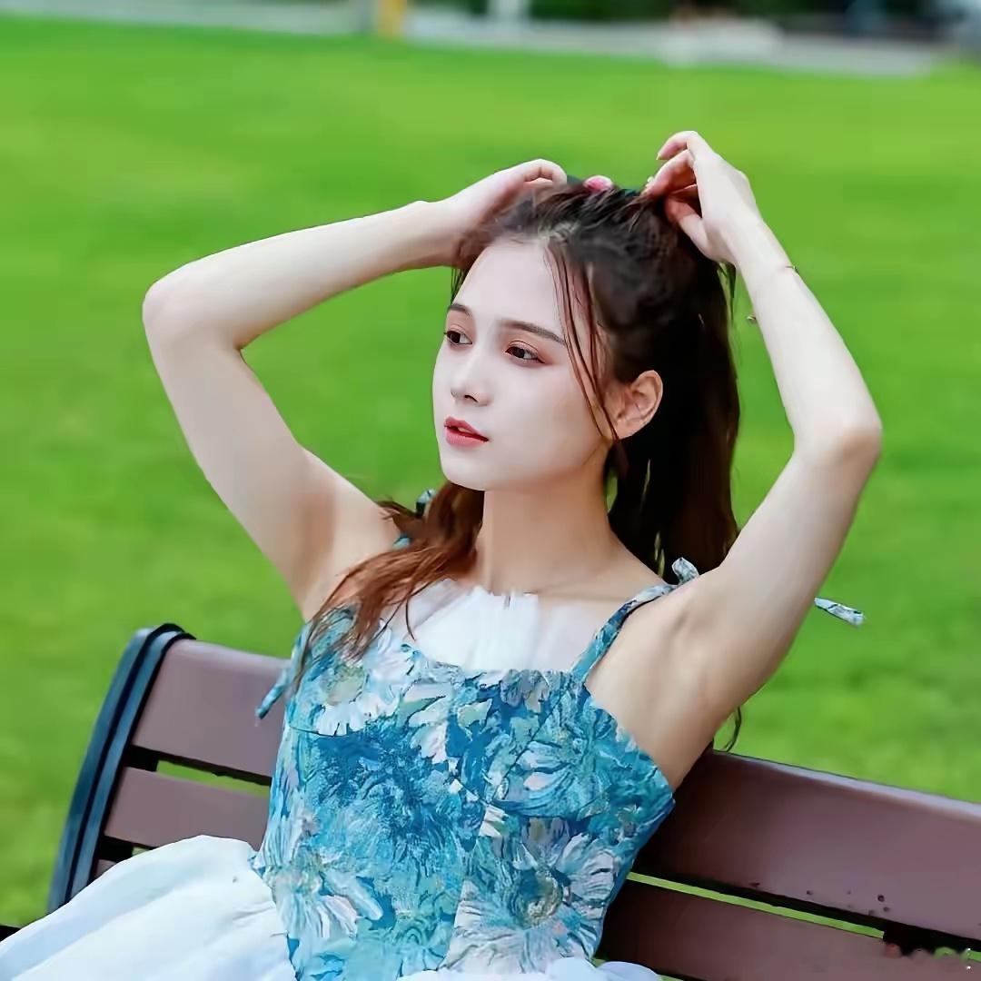 短剧演员左一以后真的走投无路了因为区区的5000块钱，把自己的前途断送了。现在红