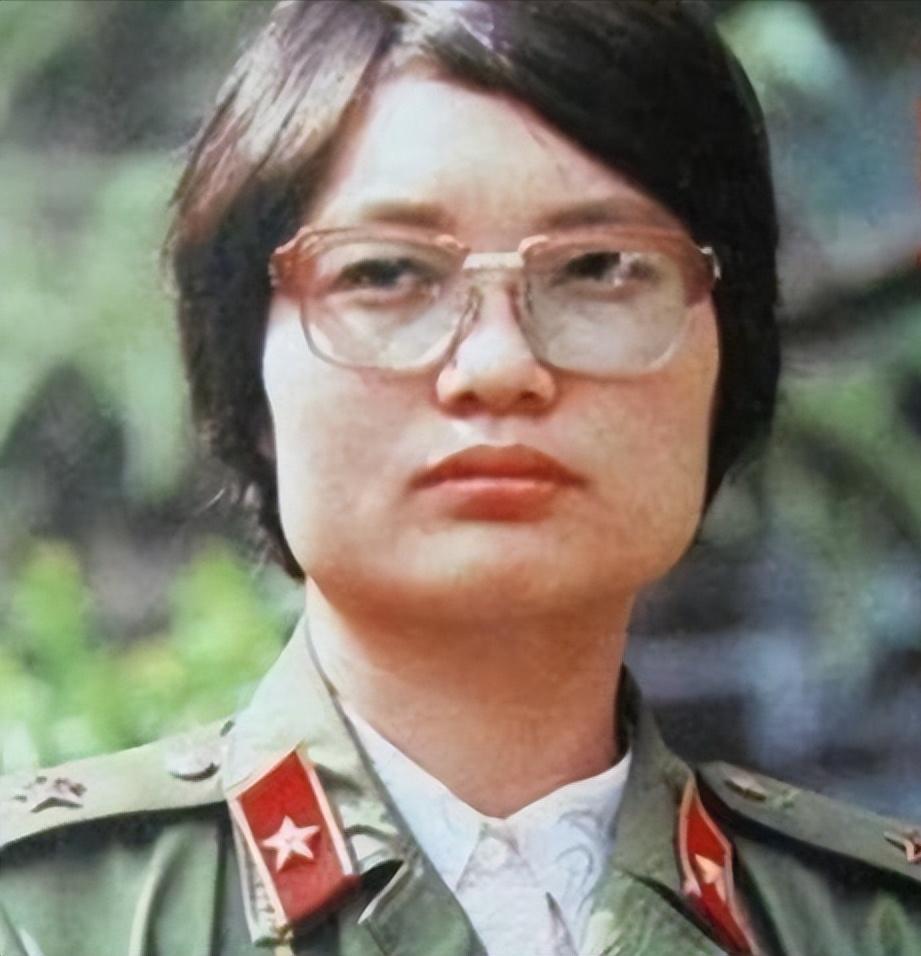 1986年，23岁女医护刘亚玲以回家探亲为由，向医院请假，谁知她居然偷偷溜到了老