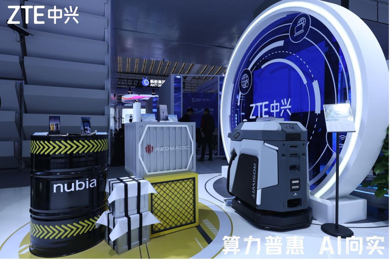 在乌镇互联网大会的展台上，中兴通讯的“超节点服务器”可谓赚足眼球，这是面向高性能