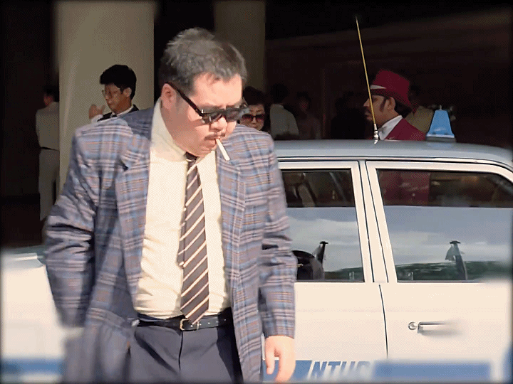 电影里无法再复制的优雅镜头。