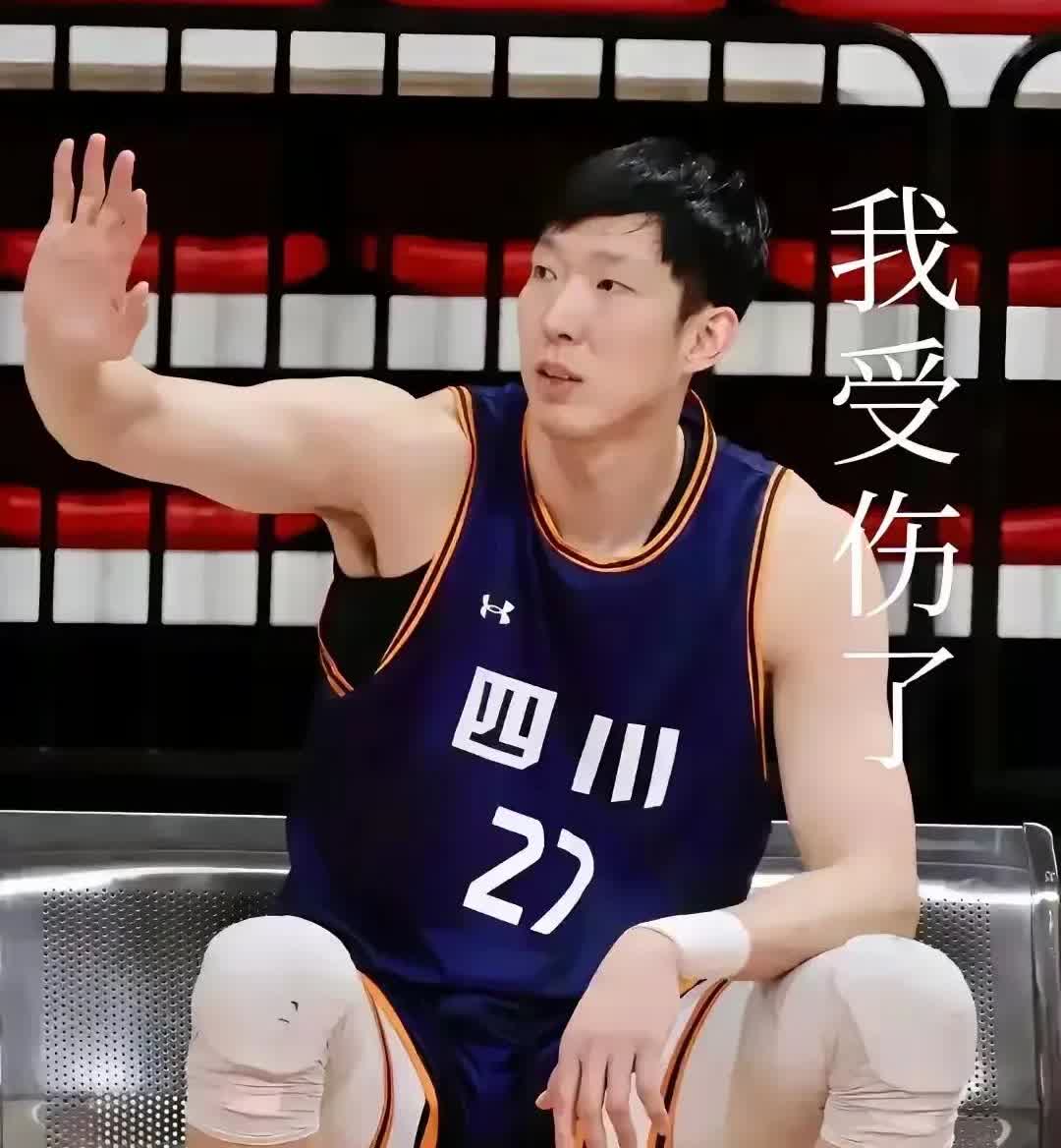 大家发现没有？这个中国男篮的第一中锋周琦虽然没有参加刚结束的亚洲杯，但是中国男篮