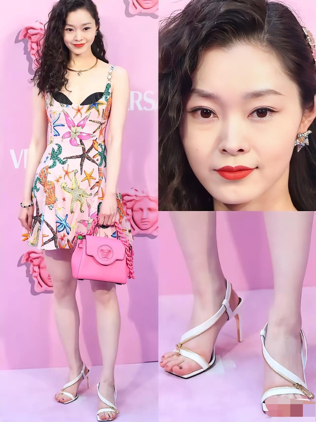 宋轶，脚上的鞋子是不是有点小