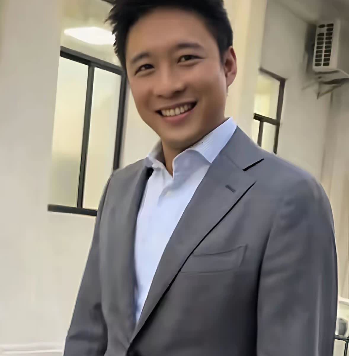 霍启山不要太着急了，老婆要像大嫂郭晶晶一样的女人不好找，可遇不可求。郭晶晶为霍家