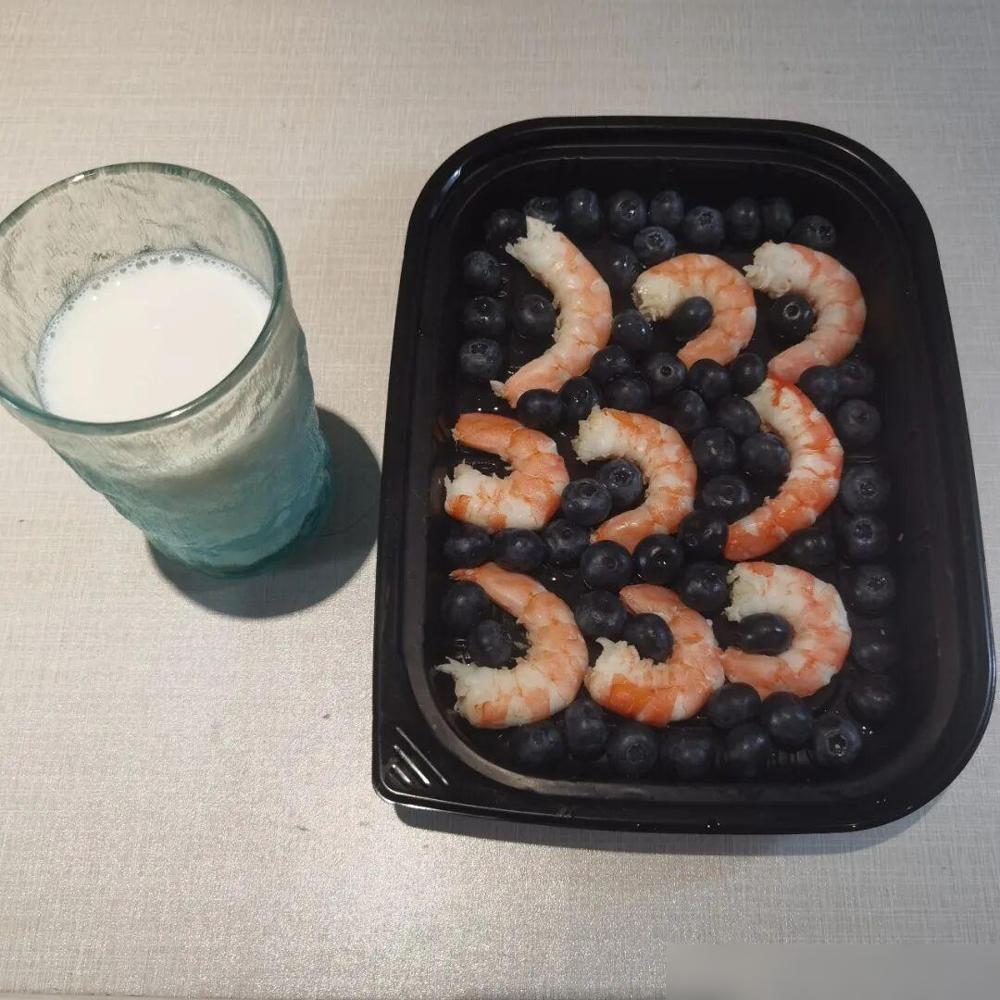 普通人如何不费力吃够蛋白质？够不够不能只数鸡蛋，还得看全天吃了什么。按每公斤