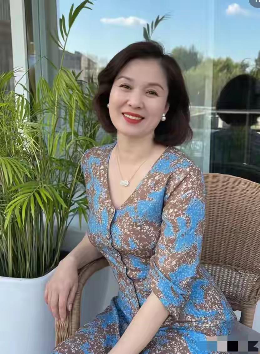 50岁的单身女人，想找到一个有真心可依靠的男人很难！找一个能说说话做伴的有，如