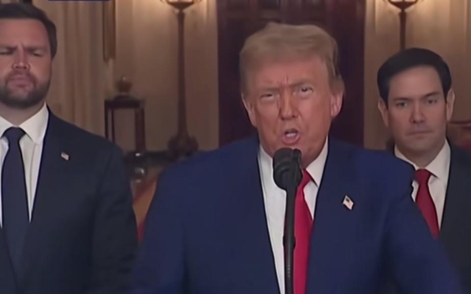 特朗普访华后，干了一件让所有人跌破眼镜的事。他要求美国国防部照搬中国仪仗队的走