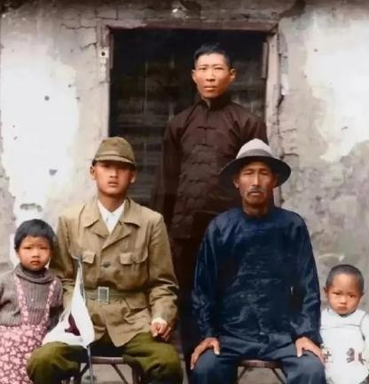 蔡正元曾一再强调，台湾人中三分之一是台籍日本兵的后代，他们是日本人，不是台湾人，