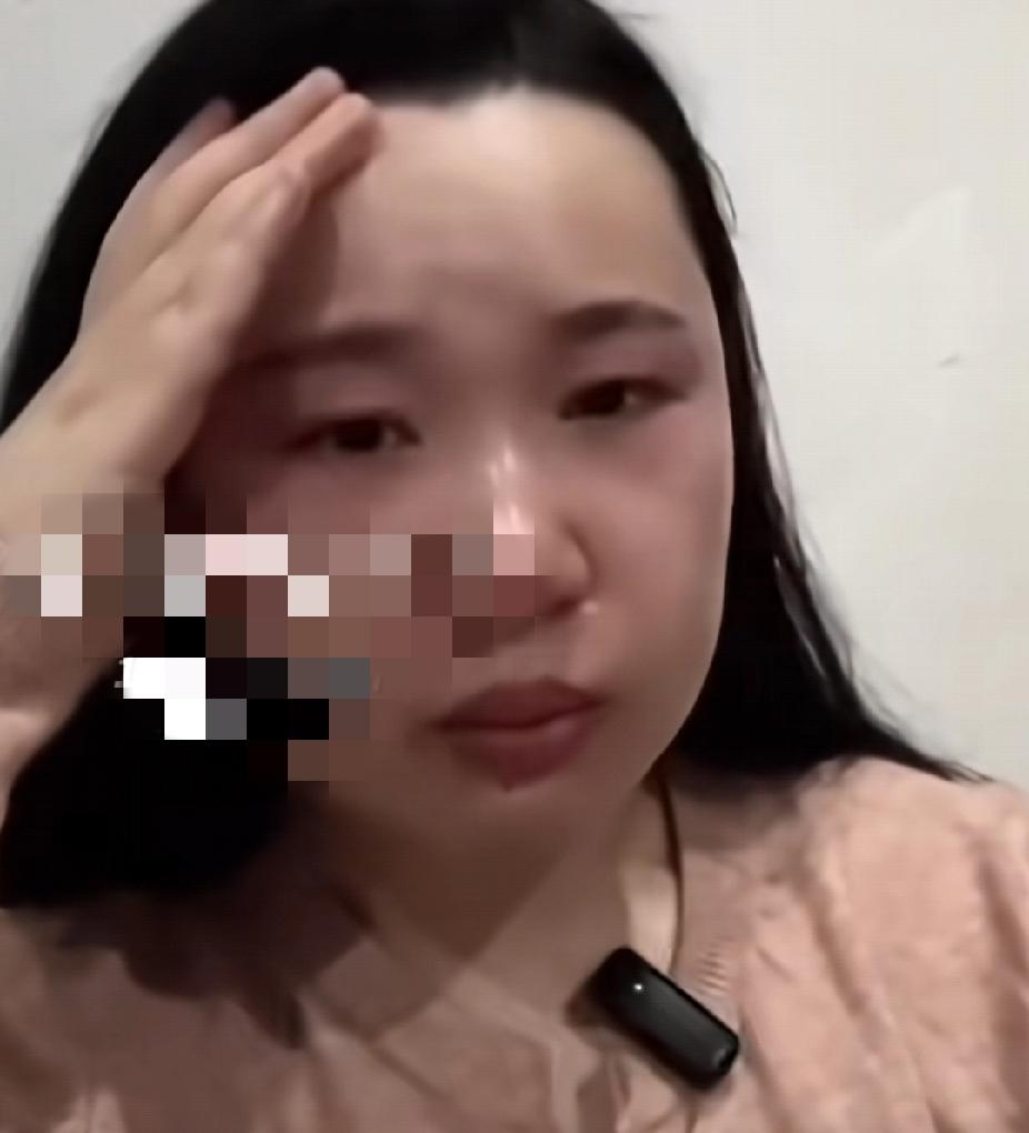 太难过了！“如果有天我不来了，不是因为你的饺子不好吃，而是因为我不在了！”10月