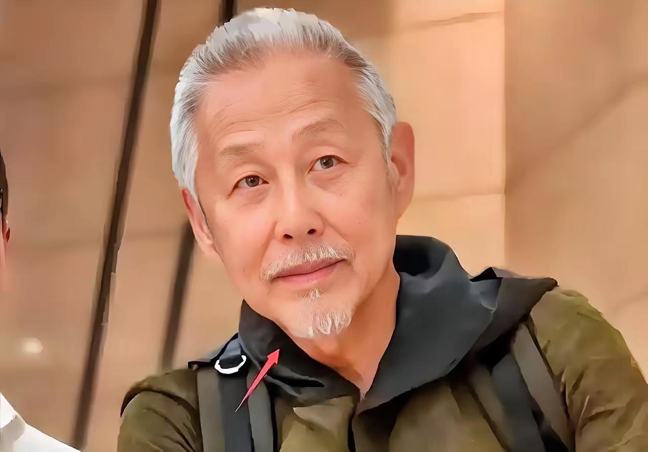 陈道明令人醍醐灌顶的一段话：“保护自己最好的方法是，不期待伴侣爱你，不期待父母理