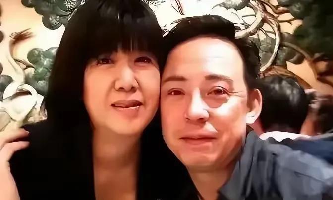 现在全网最难过的人既不是曾毅，也不是玲花，而是京剧国粹大师于魁智与李胜素。