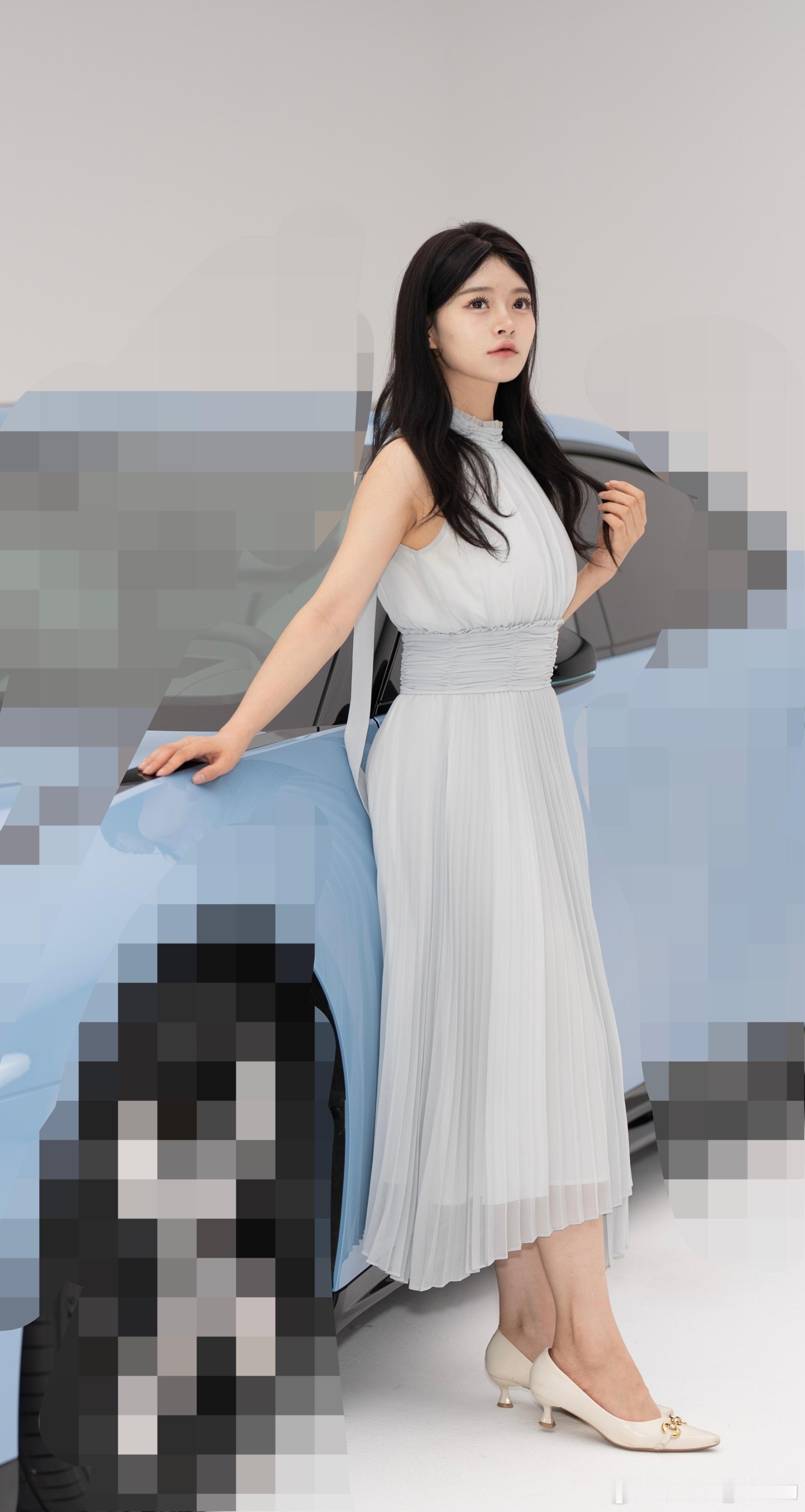 全新小鹏p7时尚轿跑狮子头本体出境了，以后把我放女koc那屋！这个码不能算50