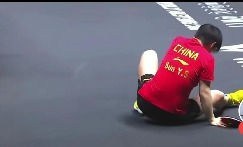 我感觉这次北京大满贯，孙颖莎打的很别扭，完全没有把自己释放出来，追其原因，我认为