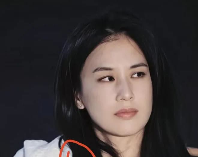 黄圣依大概率还会再婚但不会再嫁给杨子了不是因为她已经不爱他了，而是比