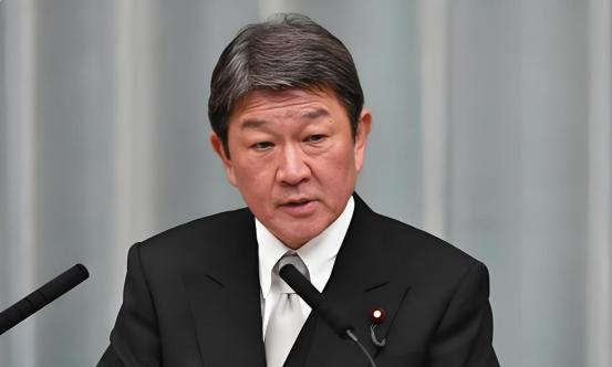 7月22日，在马尼拉最坐立不安的人，恐怕就是日本外务大臣茂木敏充，由于此前接连采