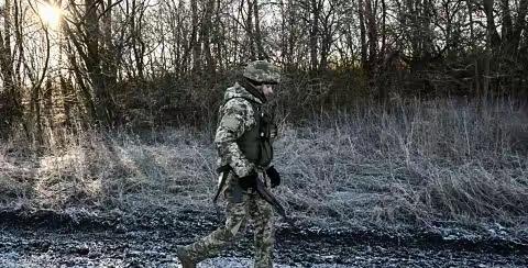 1月26日，乌军南方作战司令部发言人弗拉季斯拉夫·沃洛申证实，赫尔松州第聂伯河左