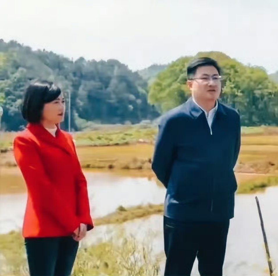 长得好看的女生一定要去考公考编还是不去吧！省的被一些人一本正经的惦记！