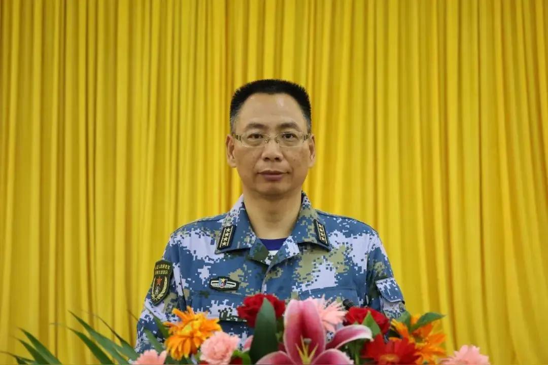 中国军方对澳大利亚空军侵犯领空的行径提出严正警告据南部战区发言人称，18日澳
