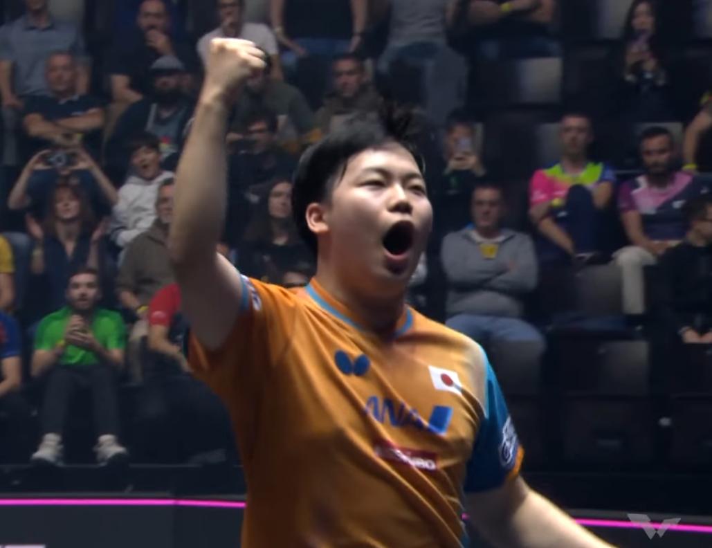 警惕:松岛赢球后,居然握拳庆祝。第一次见他这么失态!以前这哥们,打输了就