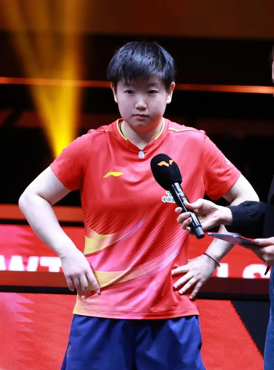 孙颖莎最近在WTT总决赛主动弃赛。不少人夸她顾全大局。其实类似情况之前也有。去年