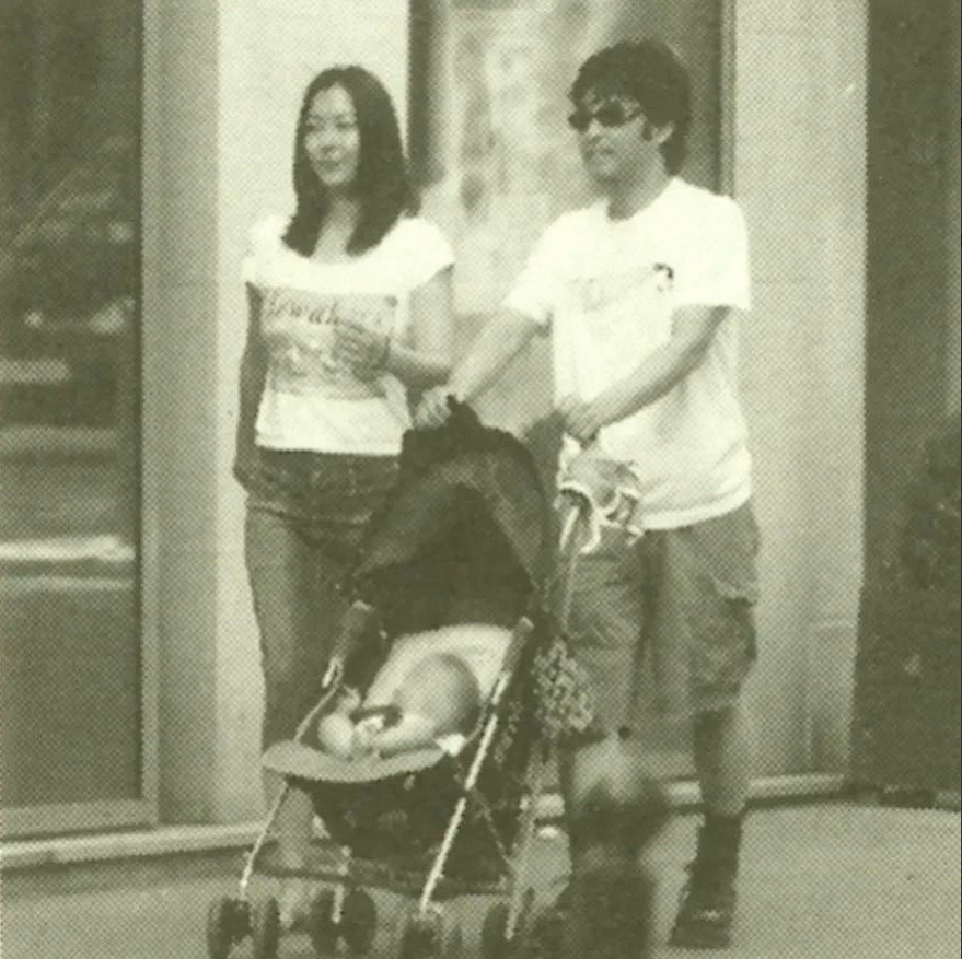 中山美穗的前夫是独特的人，中山美穗和他离婚后，他自己带着11岁的儿子生活，如今儿