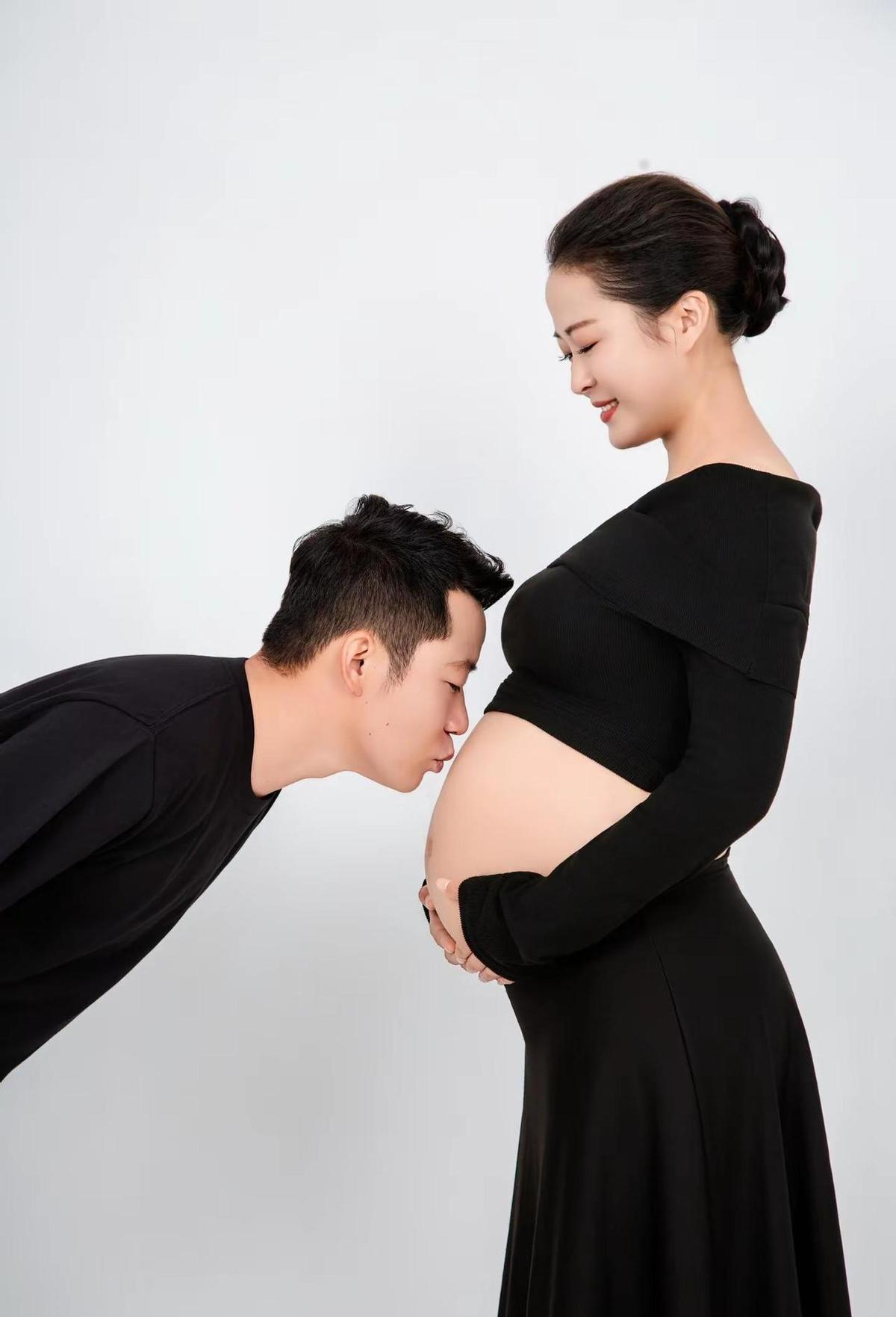 37周了，肚子里的小祖宗终于要来了。胎动别偷懒，一天得数够十下。待产包早备好