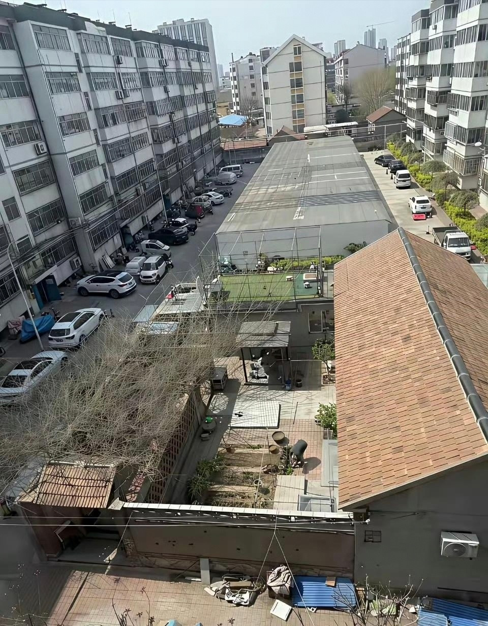 当年没拆迁的小院，现在后悔了吗？