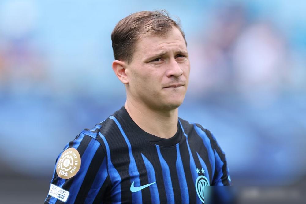 650万欧意甲顶薪刚到手，国米就要卖掉巴雷拉？英媒那边消息满天飞，纽卡、水