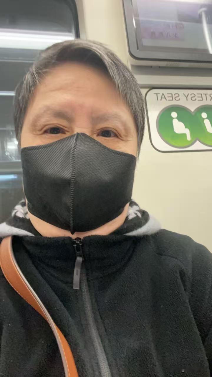 3月26日做腹部平扫，每年一次的检查。2022年胆结石急性发作，因为遇到