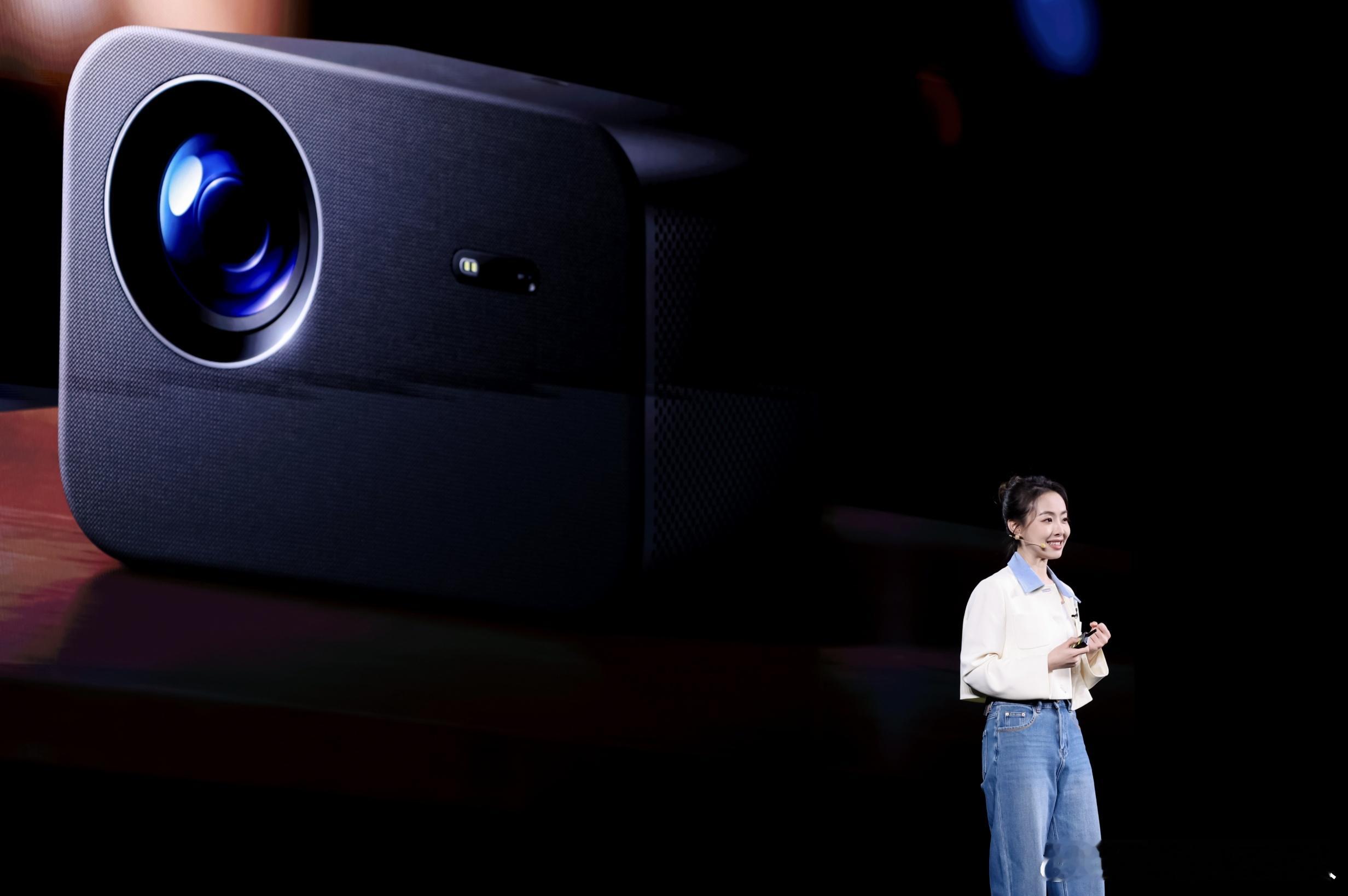 REDMI投影仪再添猛将!REDMI投影仪4Pro带来全方位升级,以实力刷新