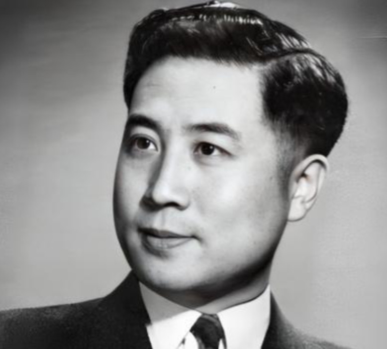 “军统局内有地下党！”军统头子戴笠闻讯震怒，刚要下令缉拿“内鬼”，但看到名字后，
